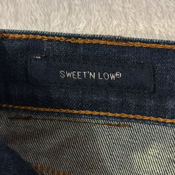 Lucky brand Sweet N Low bootcut jeans. Size 6/28. - Picture 5 of 12